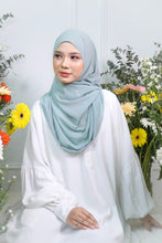 Load image into Gallery viewer, Daisy Lush in Baby Blue