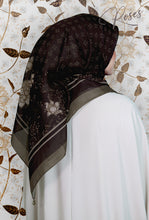 Load image into Gallery viewer, Fleur - Roses in Chocolate