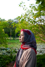 Load image into Gallery viewer, Cahaya Marina in Red