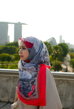 Load image into Gallery viewer, Cahaya Marina in Red