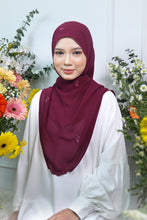 Load image into Gallery viewer, Daisy Shawl in Maroon