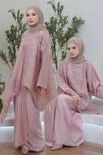 Load image into Gallery viewer, Kurung Chempaka in Soft Pink