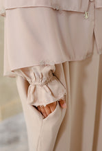 Load image into Gallery viewer, Kaftan Sumayya In Almond