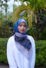 Load image into Gallery viewer, Cahaya marina in Blue