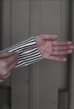 Load image into Gallery viewer, Kaftan Shirt Stripes in White