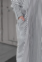 Load image into Gallery viewer, Kaftan Shirt Stripes in White