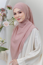 Load image into Gallery viewer, Sumayya Shawl in Baby Pink