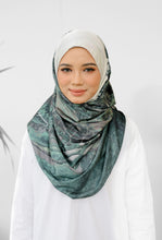 Load image into Gallery viewer, Bali - Ubud (Lush/Snood)