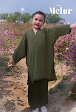 Load image into Gallery viewer, Kurung Melur in Crystal Teal Blue (Kids)
