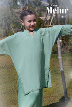 Load image into Gallery viewer, Kurung Melur in Mint Green (Kids)
