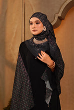 Load image into Gallery viewer, Waheeda in Black
