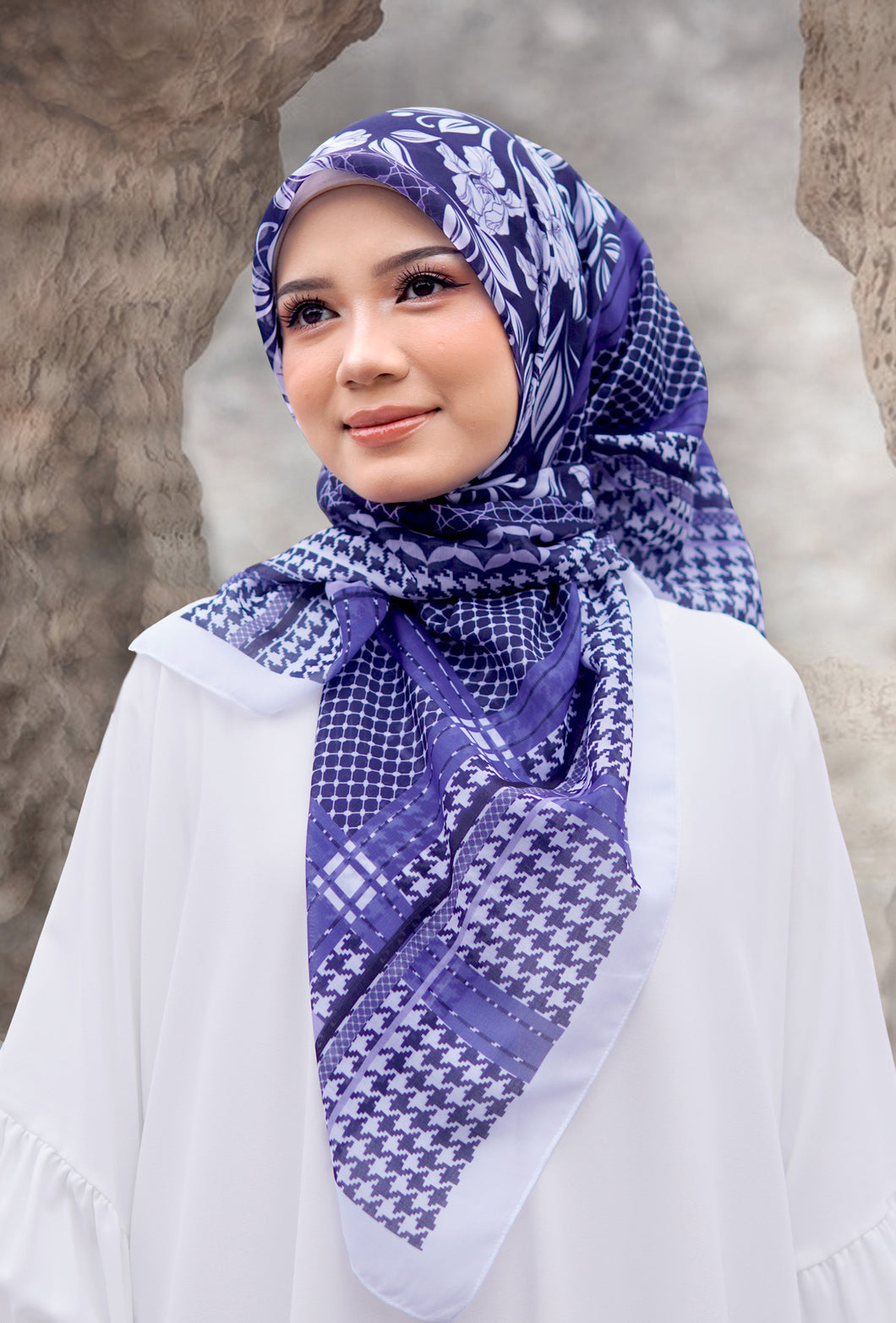 Qadira 2.0 in Royal Blue