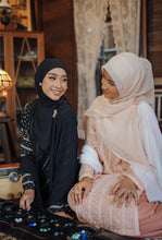 Load image into Gallery viewer, Kurung Melur Embroidery in Peachy Pink
