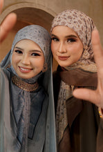 Load image into Gallery viewer, Alamzeb in Caramel
