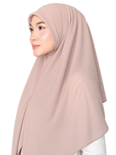 Load image into Gallery viewer, Bawal / Khimar 2 in 1 in Chocolate
