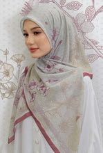 Load image into Gallery viewer, Sakura Square in Cherry Cream
