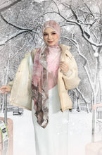 Load image into Gallery viewer, Britain Travel Series - Edinburgh in Soft Pink
