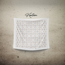 Load image into Gallery viewer, Kuntum in White
