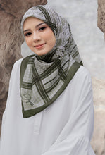 Load image into Gallery viewer, [Pre - Order] Qadira 2.0 in Moss Green
