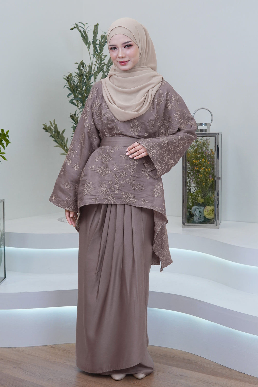 Kurung Chempaka in Dusty Mauve