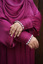 Load image into Gallery viewer, Abaya Tiara in Magenta
