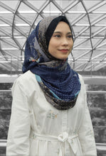 Load image into Gallery viewer, SG Map Lush (Snood)
