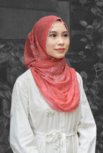 Load image into Gallery viewer, SG Orchid Lush (Snood)

