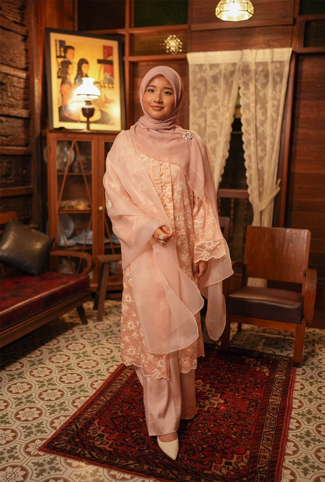 Kebarung Kesuma in Peachy Pink