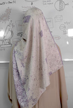 Load image into Gallery viewer, Formulas Shawl in Soft Lilac
