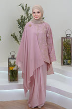 Load image into Gallery viewer, Kurung Chempaka in Soft Pink
