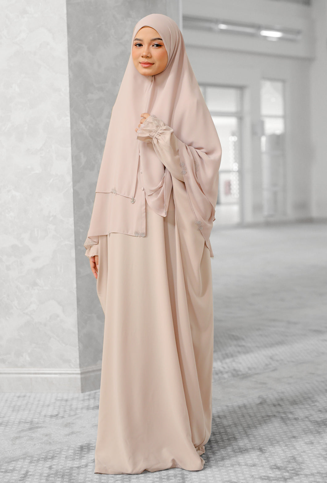 Kaftan Sumayya In Almond