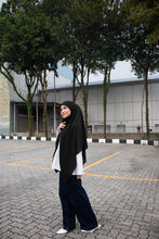 Load image into Gallery viewer, Bawal / Khimar 2 in 1 in Black
