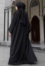 Load image into Gallery viewer, Abaya Inaya in Black Beauty
