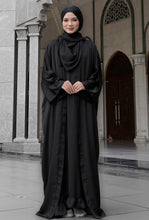 Load image into Gallery viewer, Abaya Inaya in Black Beauty
