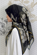 Load image into Gallery viewer, Sakura Square in Golden Black
