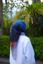 Load image into Gallery viewer, Cahaya marina in Blue
