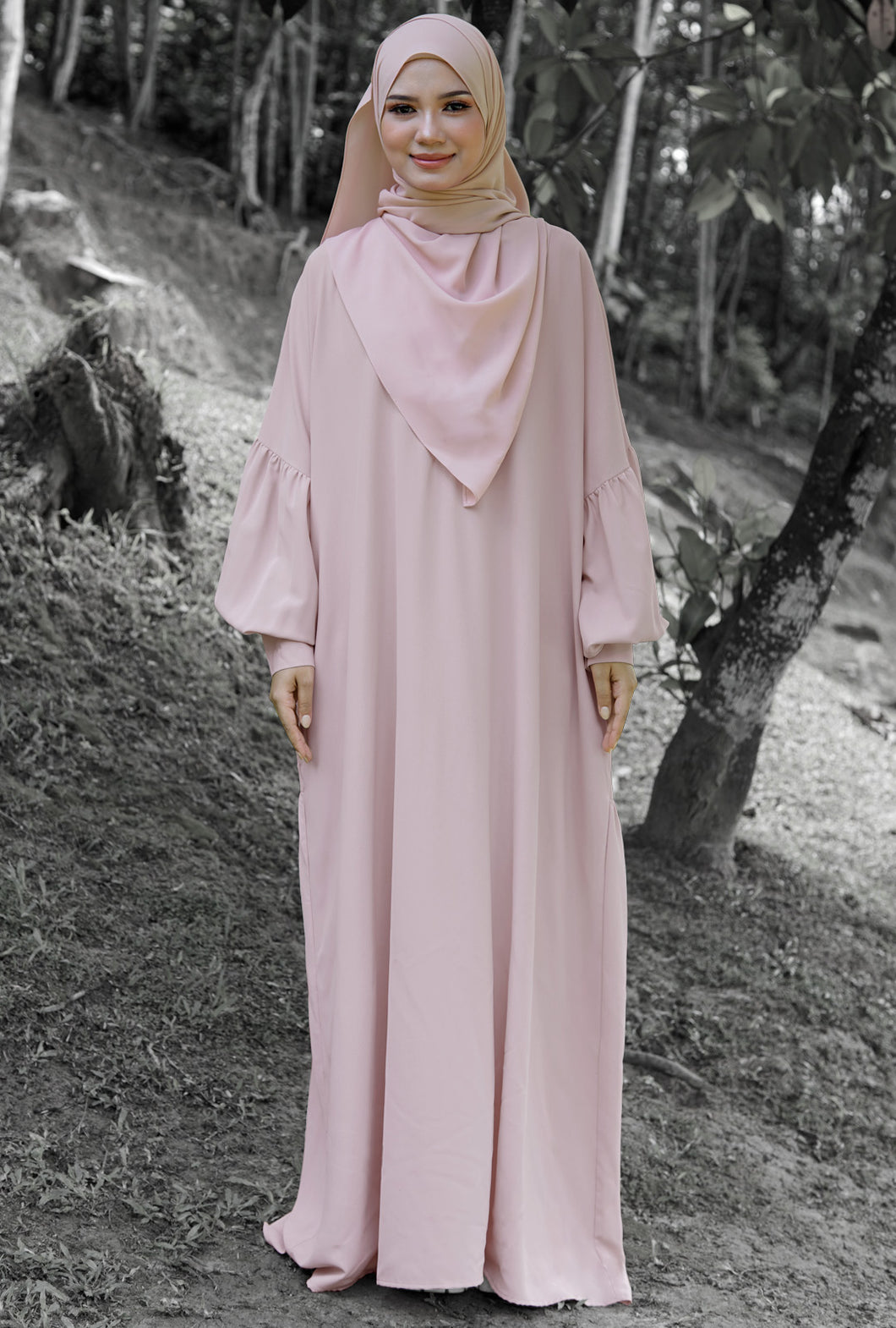 Nyla Dress in Cotton Pink