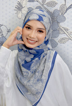 Load image into Gallery viewer, Sakura Square in Royal Blue

