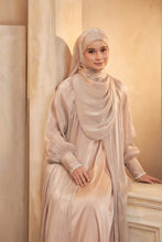 Load image into Gallery viewer, Abaya Tiara in Golden Shadow Stone
