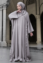 Load image into Gallery viewer, Abaya Inaya in Purplish Grey
