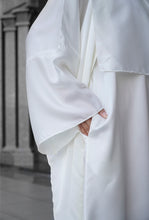 Load image into Gallery viewer, Abaya Inaya in Soft Ivory
