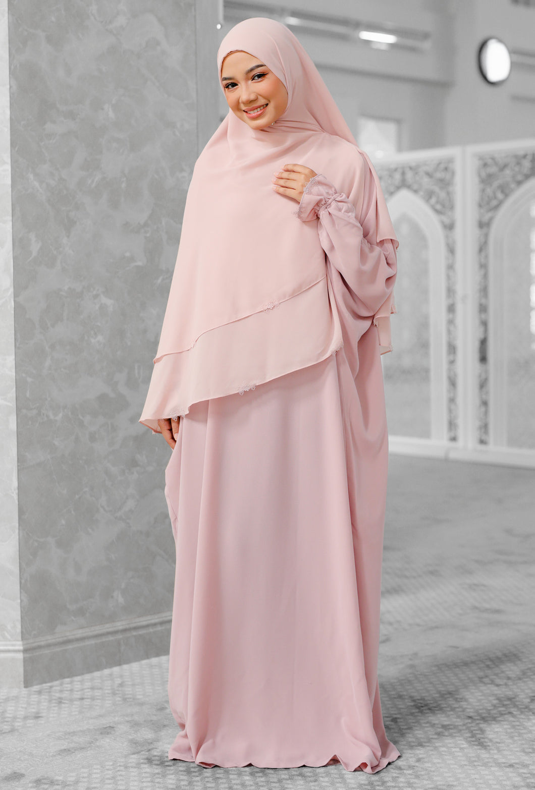 [New In] Kaftan Sumayya In Soft Pink