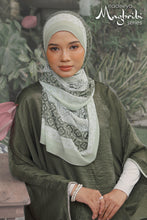 Load image into Gallery viewer, The Maghribi Series - Nadeeya in Green
