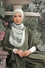 Load image into Gallery viewer, The Maghribi Series - Nadeeya in Green
