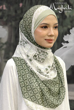 Load image into Gallery viewer, The Maghribi Series - Nadeeya in Green
