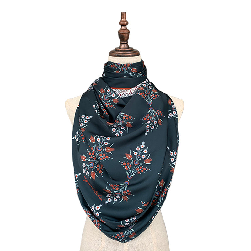 Lush (snood) Hagia Sophia - Jade Black