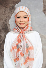 Load image into Gallery viewer, [NEW] Qadira Square Shawl in Tangerine
