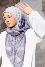 Load image into Gallery viewer, [NEW] Qadira Square Shawl in Violet
