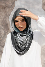 Load image into Gallery viewer, Qadira Lush in Black
