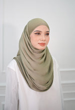 Load image into Gallery viewer, Lush (snood) Satin Pleats - Matcha Green
